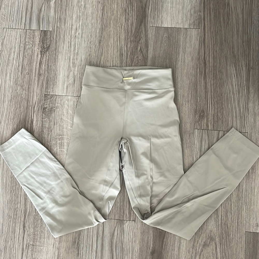 Gymshark x Whitney Simmons V3 Collection Leggings